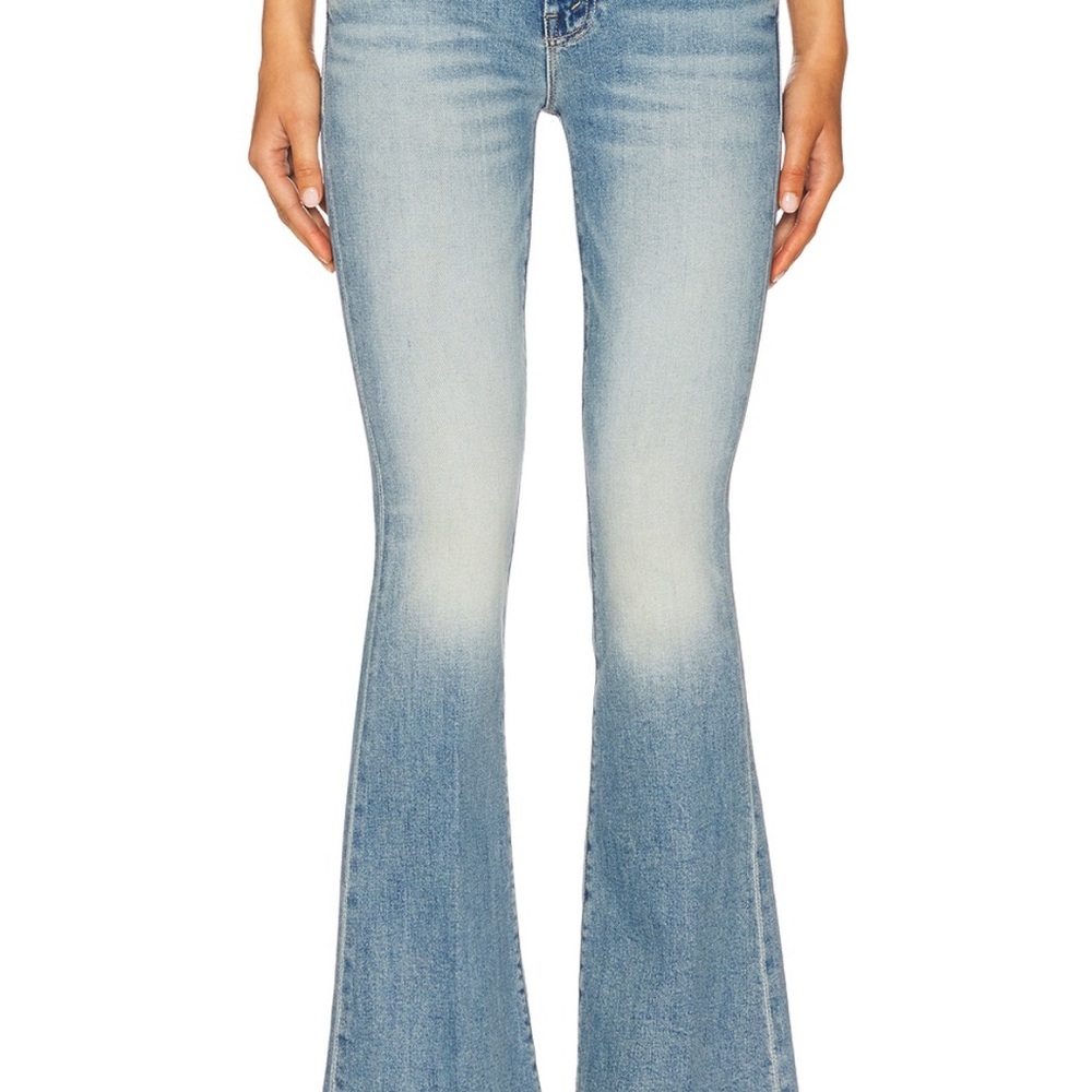 Mother Denim Weekender Fray A Groovy Kind of Love 30